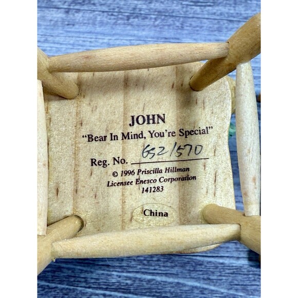 SOLD**Cherished Teddies We Bear Thanks 1996 Table & Family with Box - Picture 8 of 16